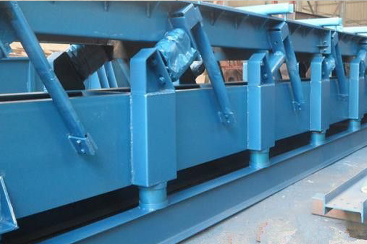 連桿振動輸送機的結構原理及應用